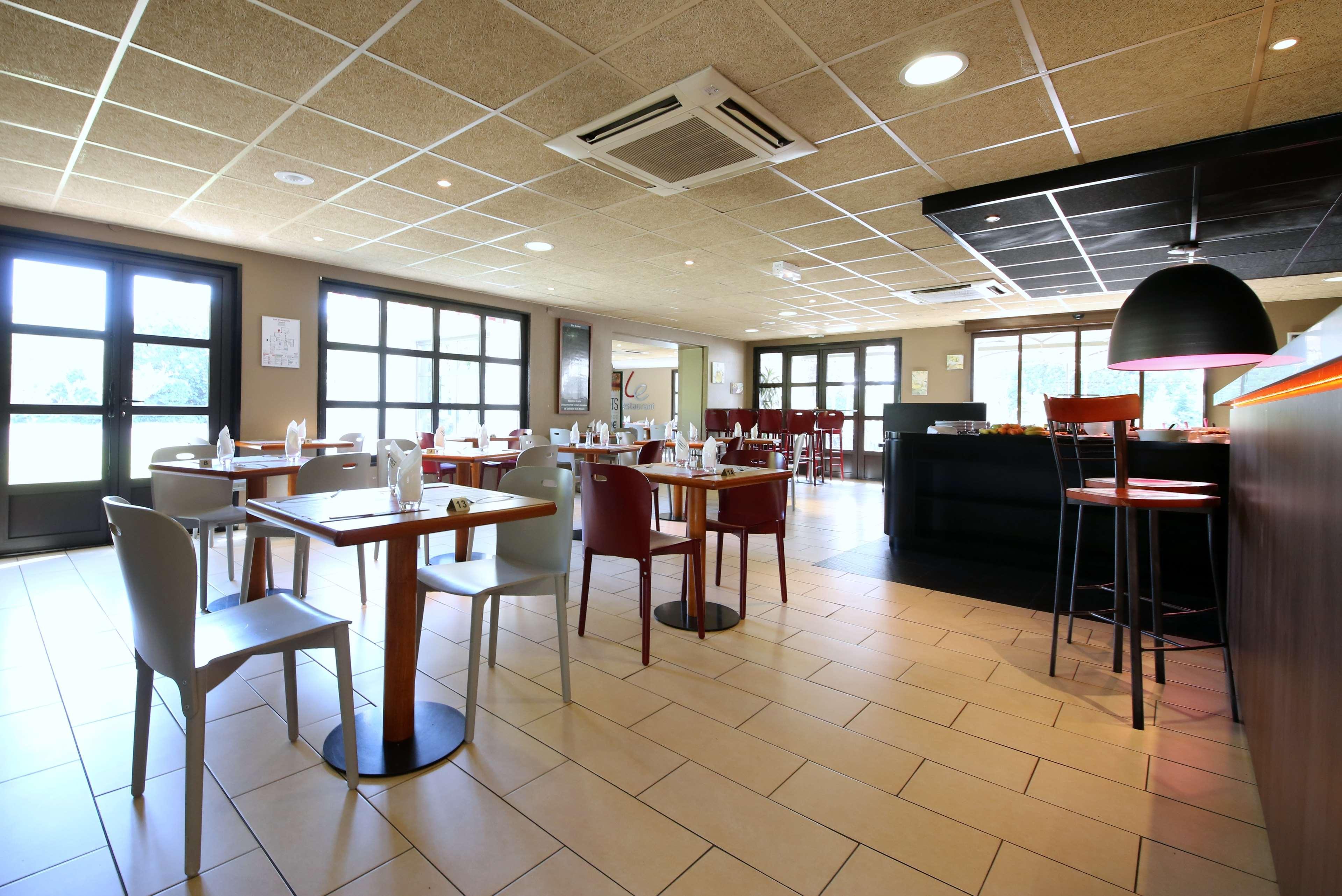 西普罗旺斯地区艾克斯康铂酒店 外观 照片